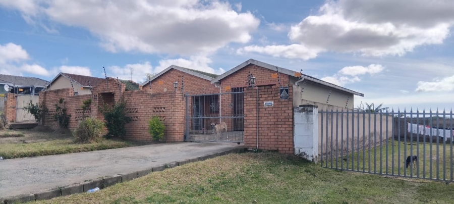 4 Bedroom Property for Sale in West Bank Eastern Cape